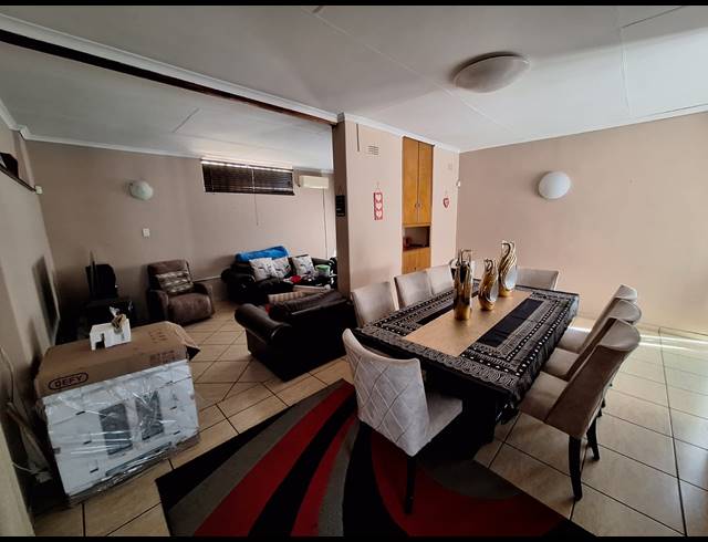 4 BEDROOM HOUSE FOR SALE IN VANDERBIJLPARK SW 5